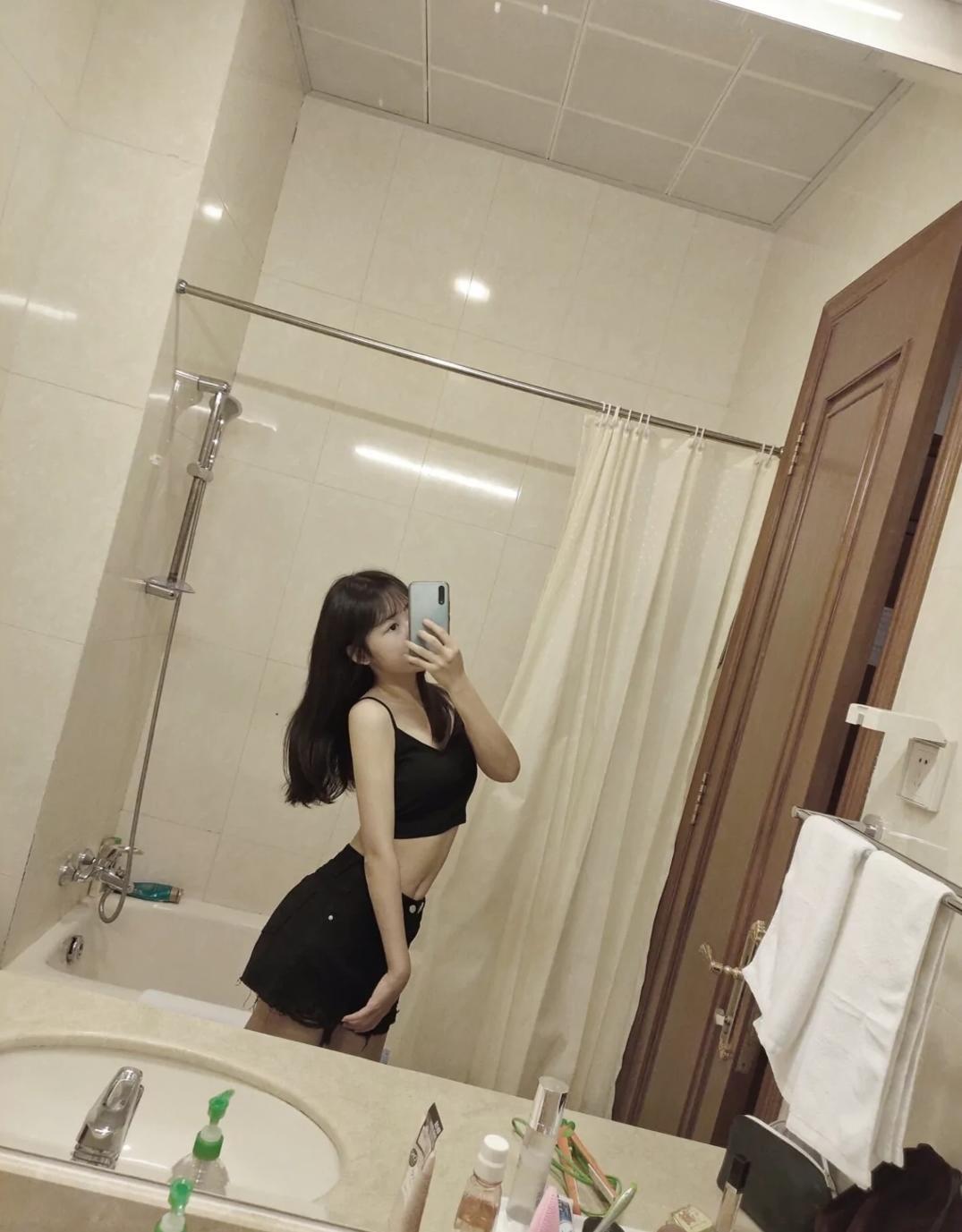 验证狙击轻熟女 第1张