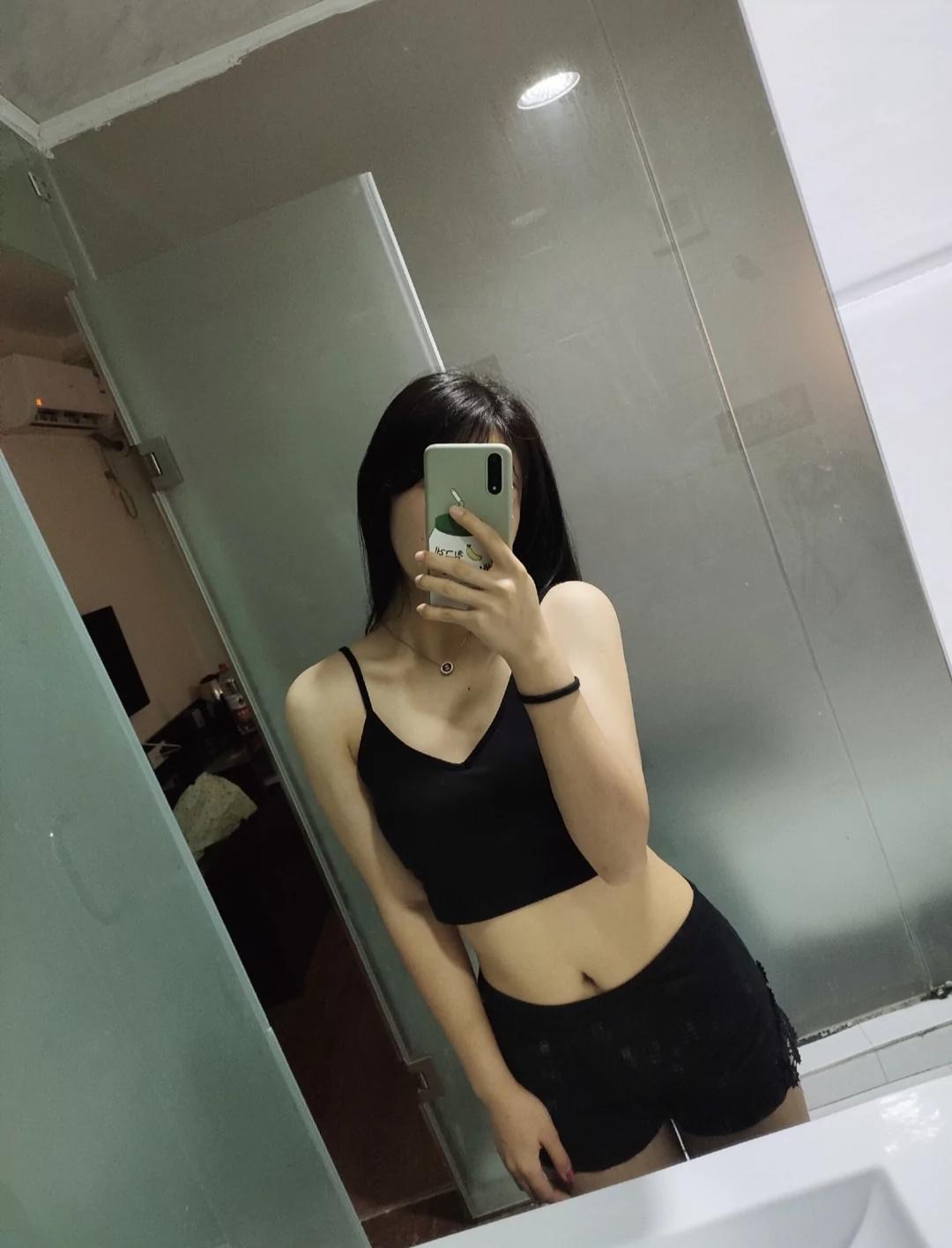 验证狙击轻熟女 第2张