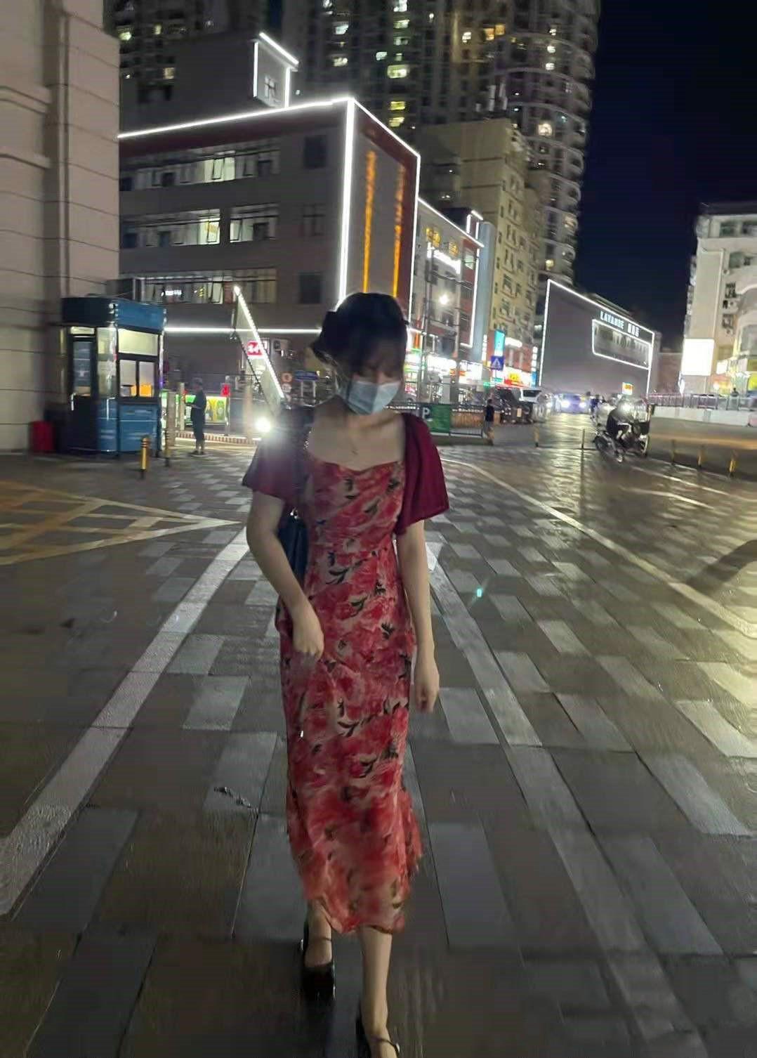 清纯兼职小妹妹。 第2张