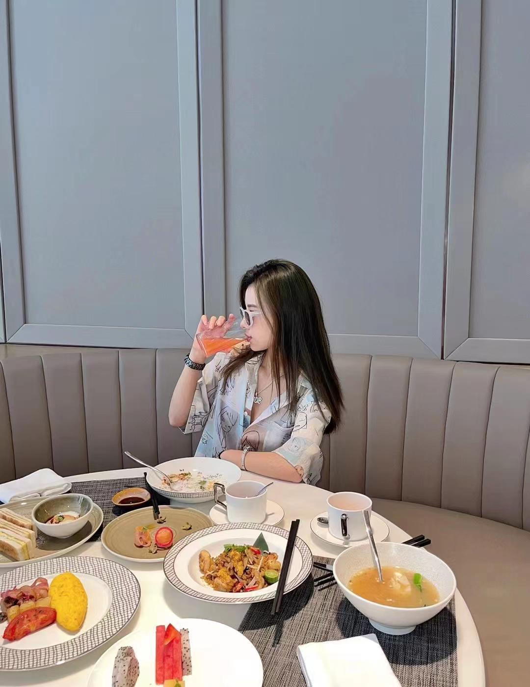 可爱的叶子小姐姐，超欠干 第2张