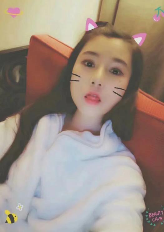 重庆观音桥ee小美女B很美 第2张