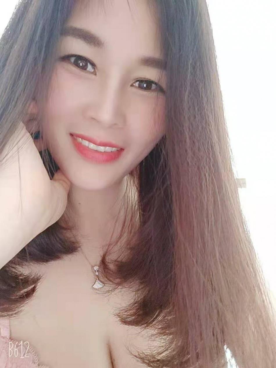 体验嘉健大厦楼凤轻熟女口爆一般 第3张