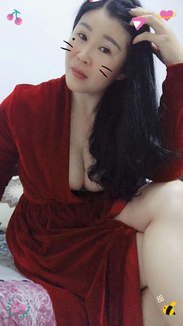 来自山城重庆的大奶骚熟女 第2张