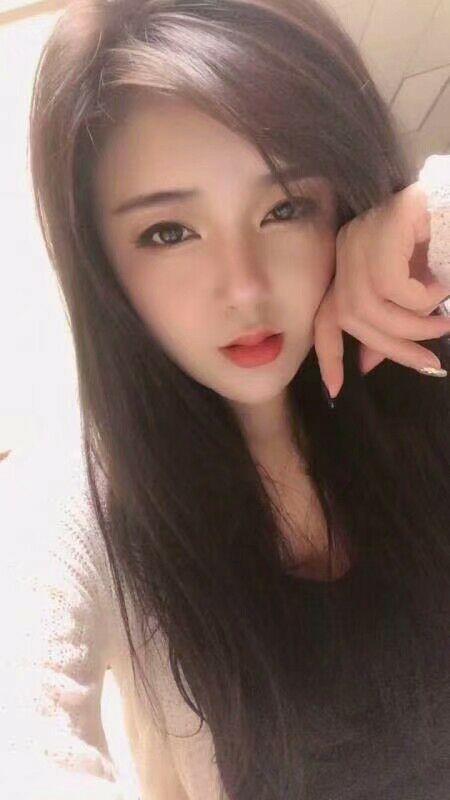 贵阳市区丰满美女 第1张