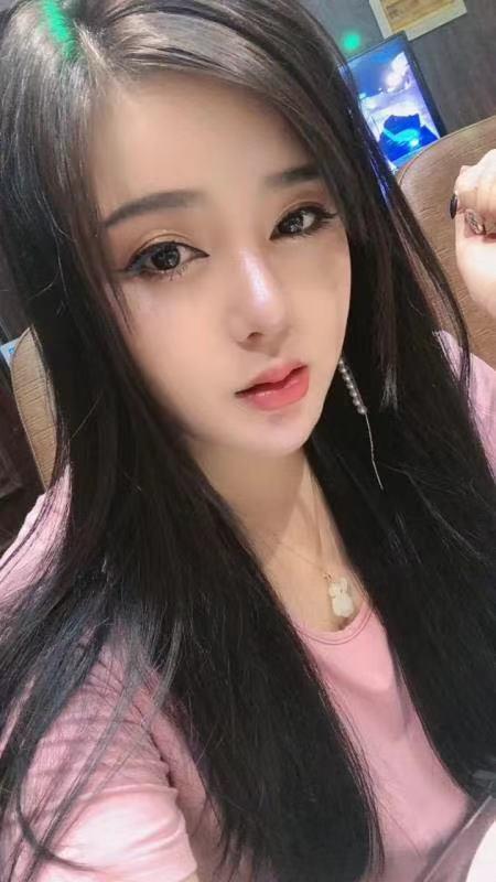 贵阳市区丰满美女 第2张