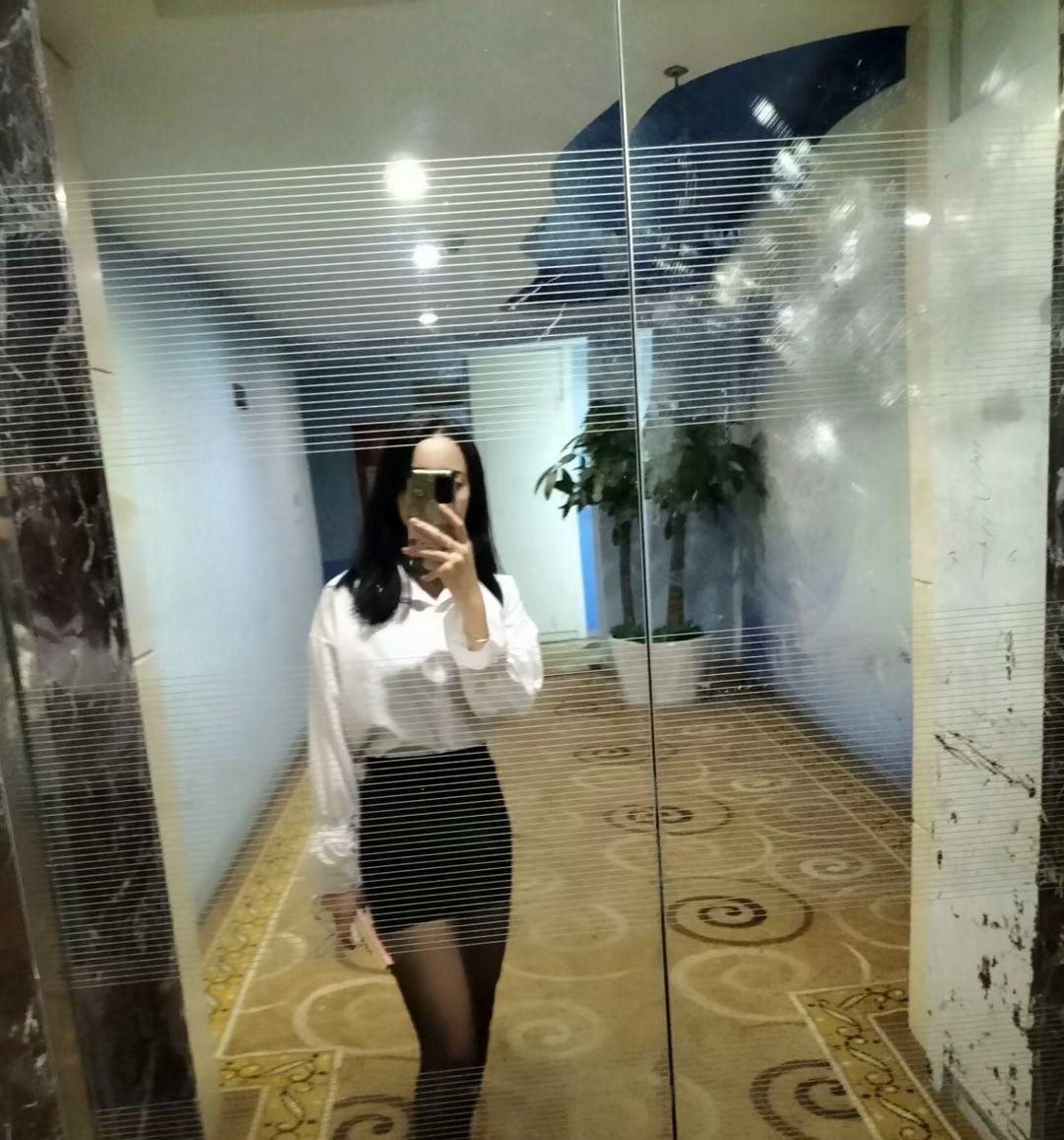 二七区琳琳，验证出来是个骚气妹子，四川美女 第2张