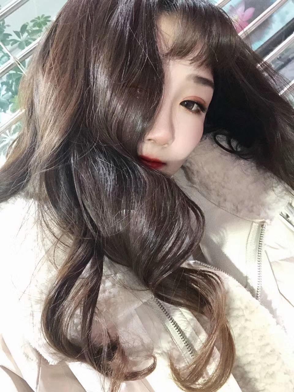 南阳车震一个丰满的学生妹 第1张