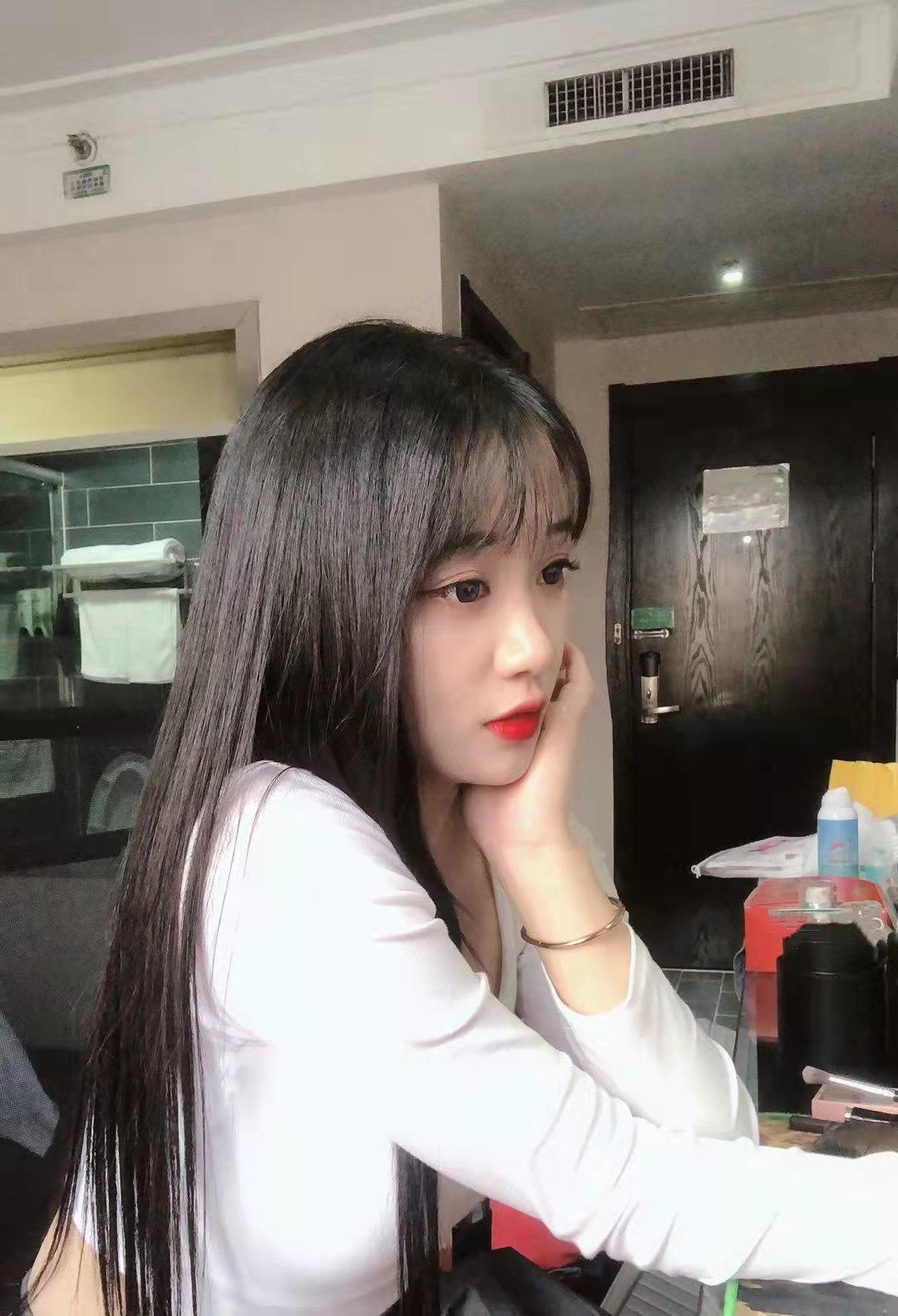 新品重庆辣妹子年轻嫩嫩活好 第2张