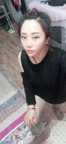 大连年轻妹子 第2张