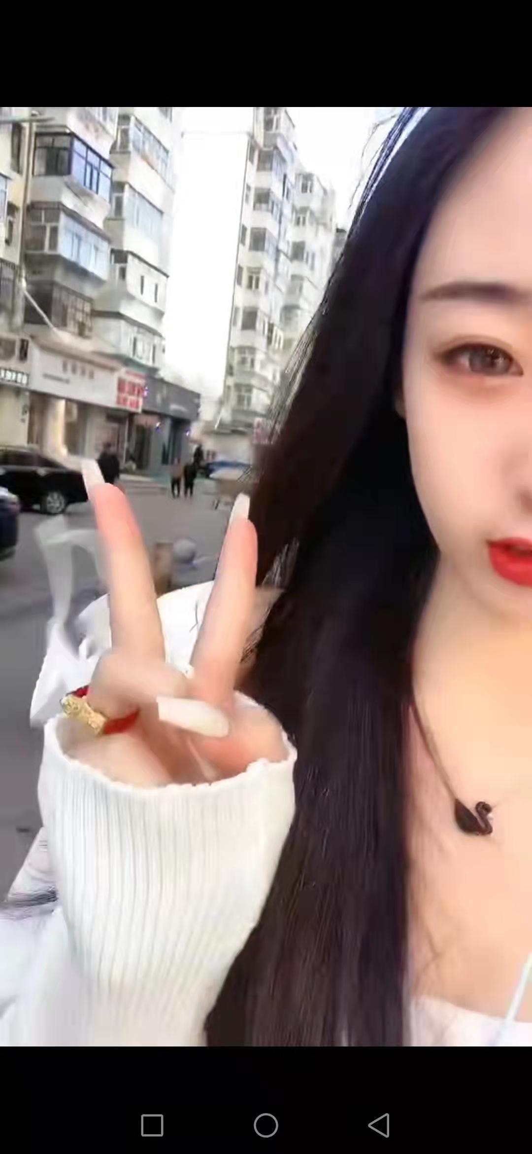 群力会足交的小姐姐 第4张