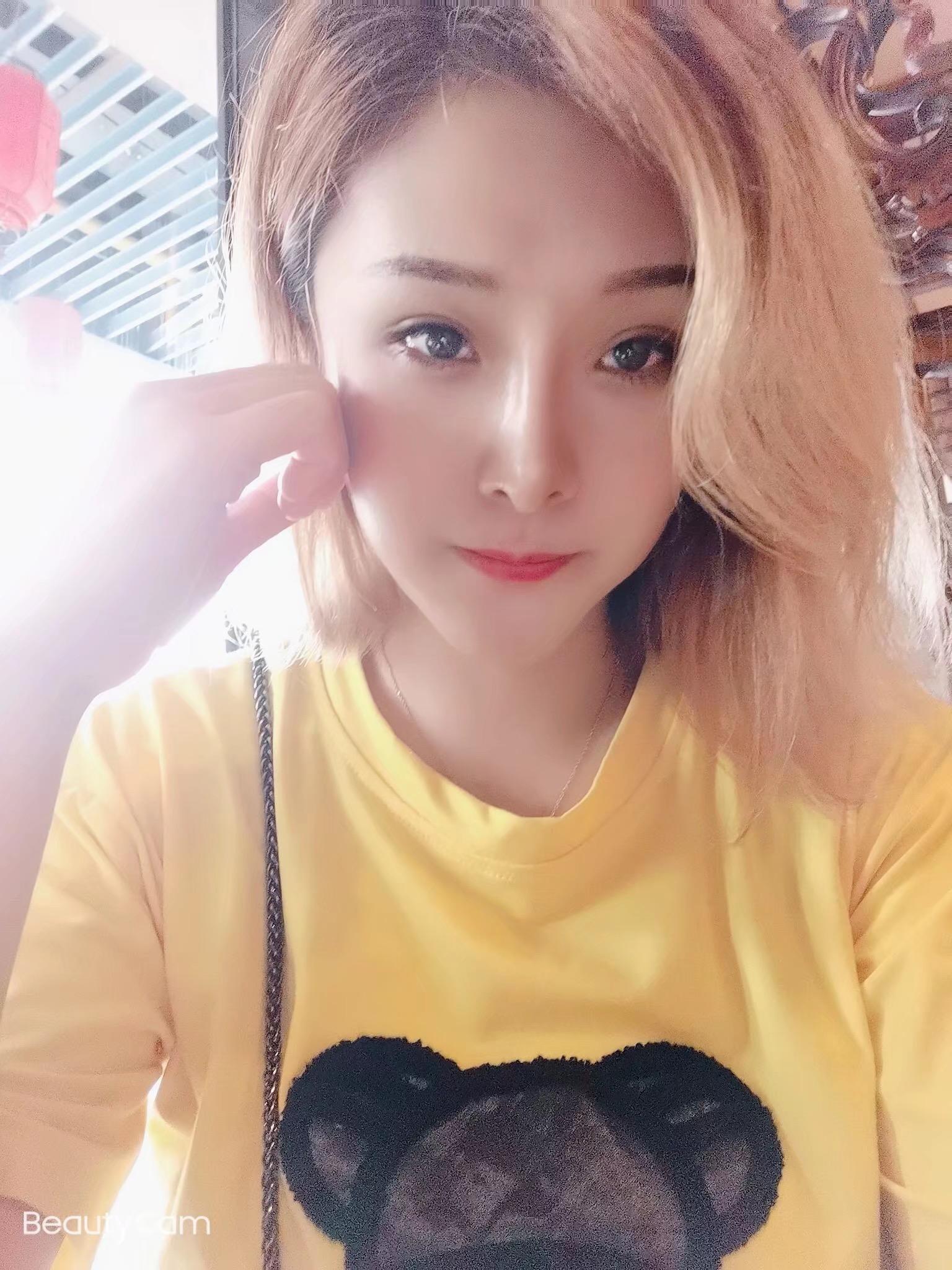 爱笑的小美女 第1张