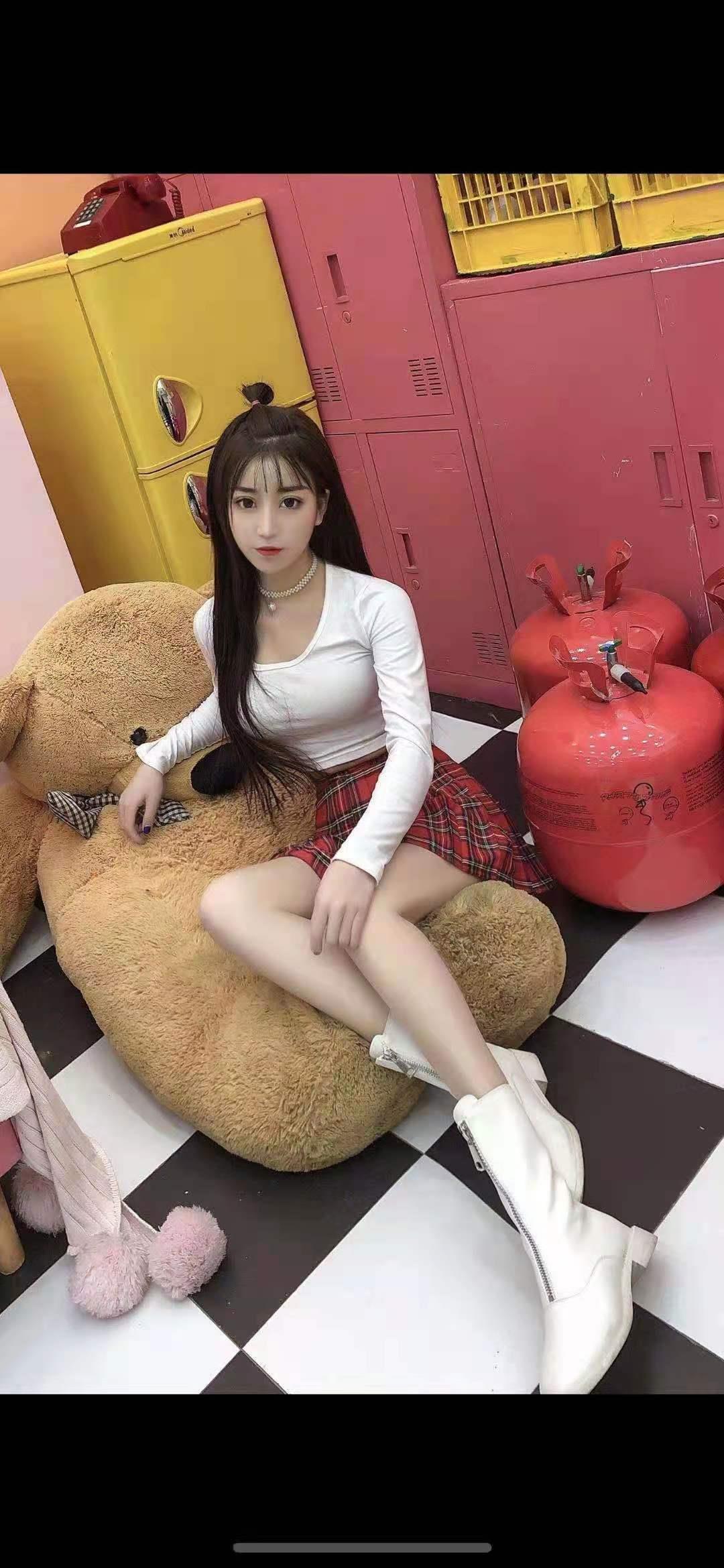 大长腿学生妹 第1张
