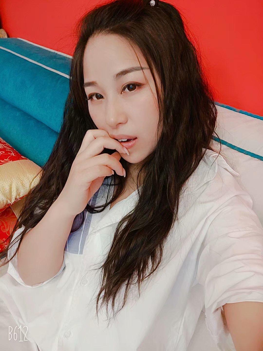 北郊mm晨晨 第1张