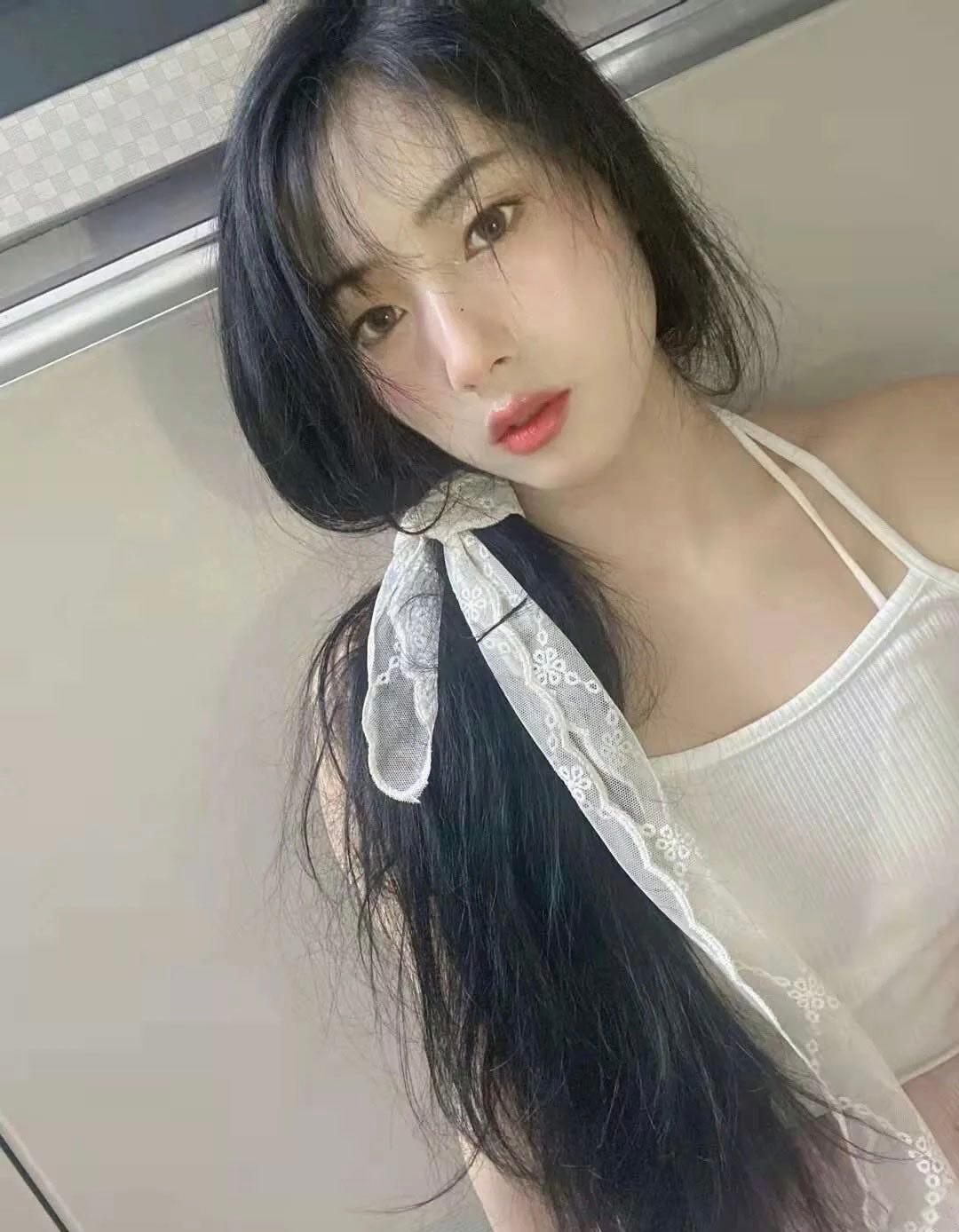 未央区妹子颜值够用，身材也不错 第3张