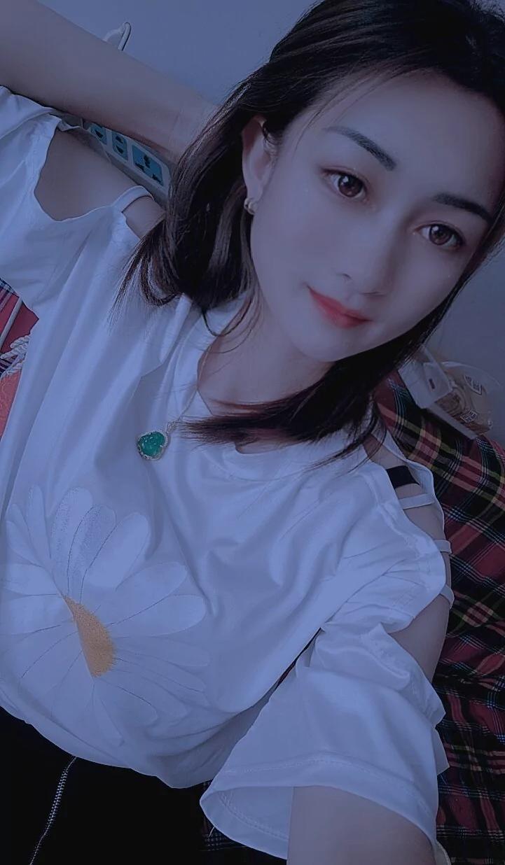 莲湖身材不错有很配合的姐姐 第4张
