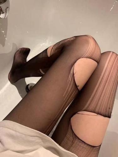 相当不错的美女安然，肤白貌美 第3张