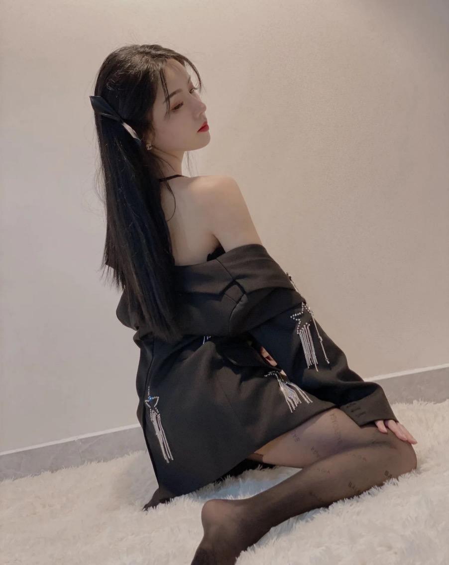 一次开心的寻欢经历，高颜值美女 第1张
