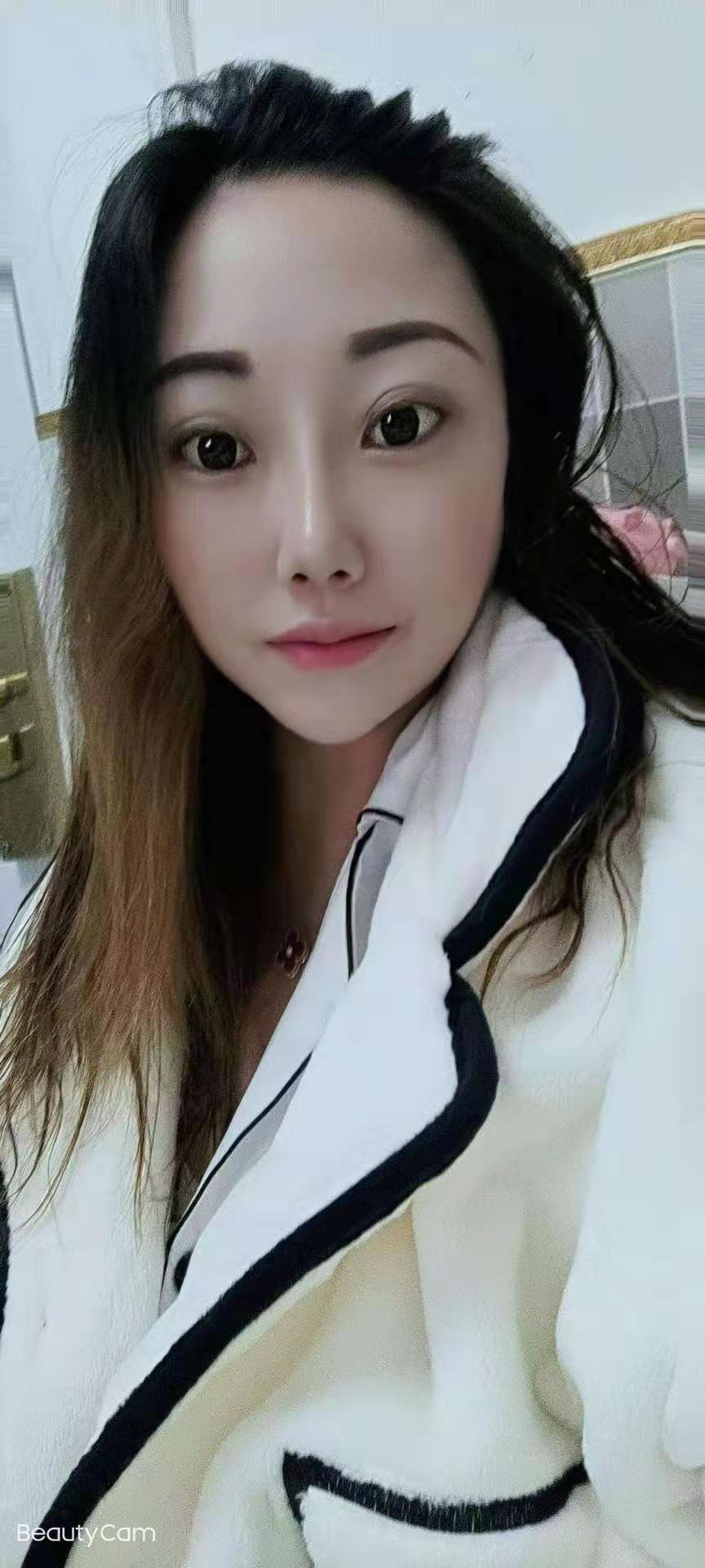 无意间看到的一个轻熟女 第2张