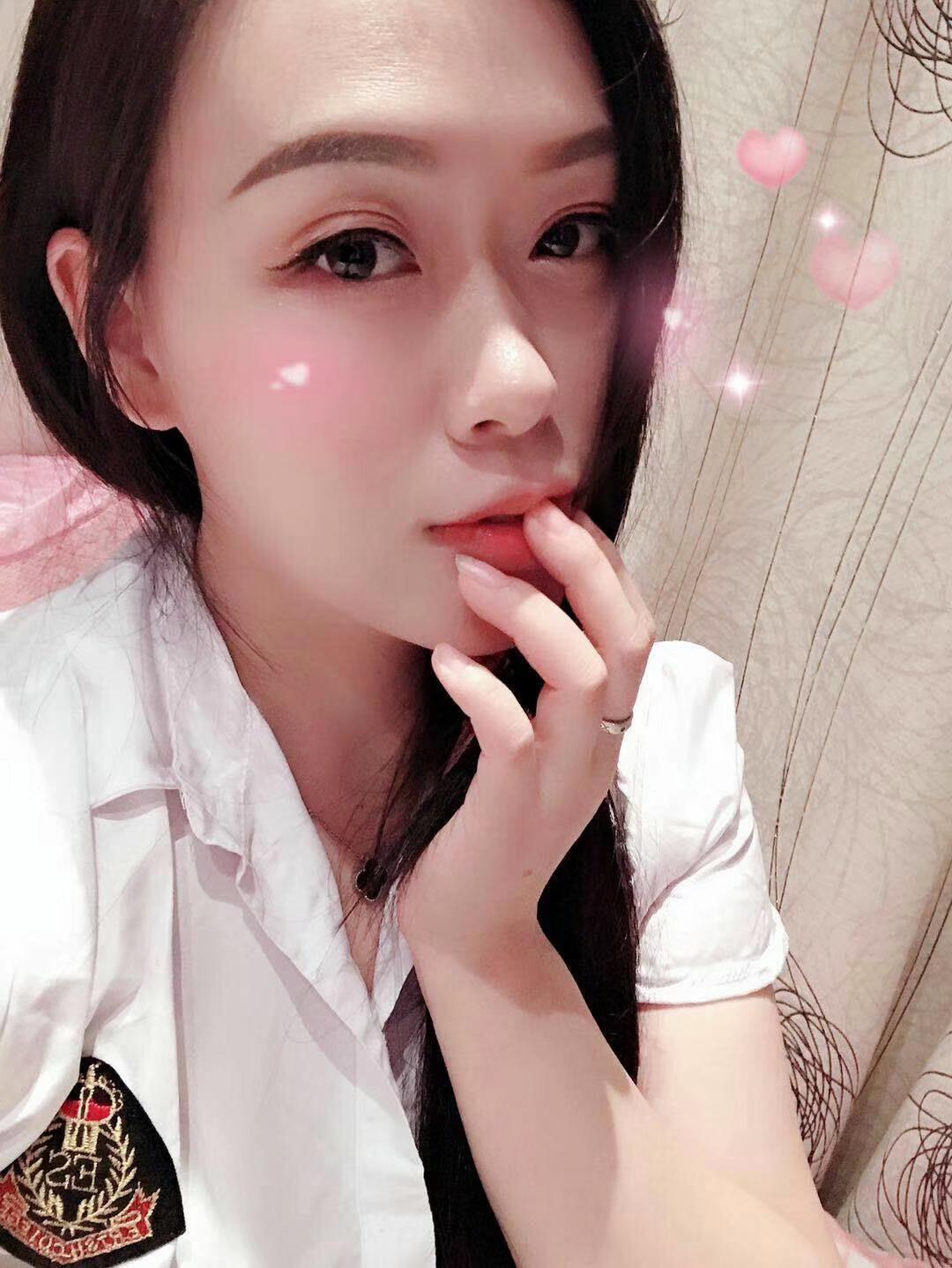 微胖肉感妞，别有一番风味 第1张