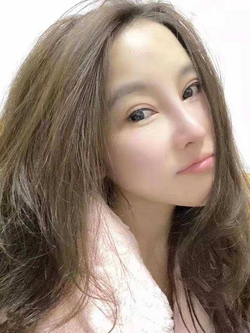 天河大胸小晴天，颜值御姐，会穿小制服 第3张