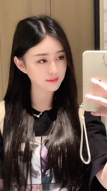 济南历下区有多个妹子 第1张