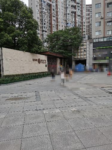 武汉范湖葛洲坝的少妇 第2张