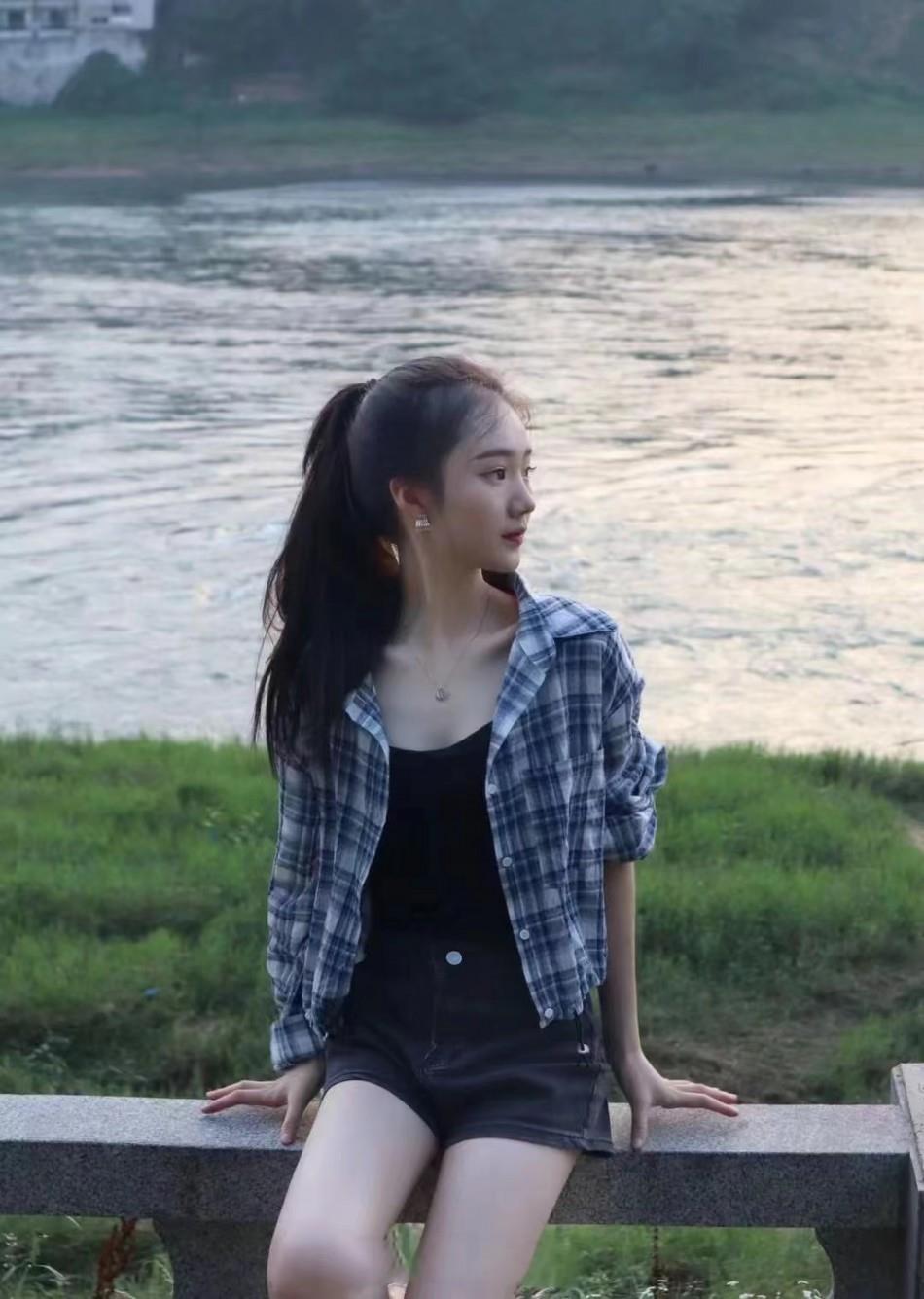 香坊兼职妹 第2张