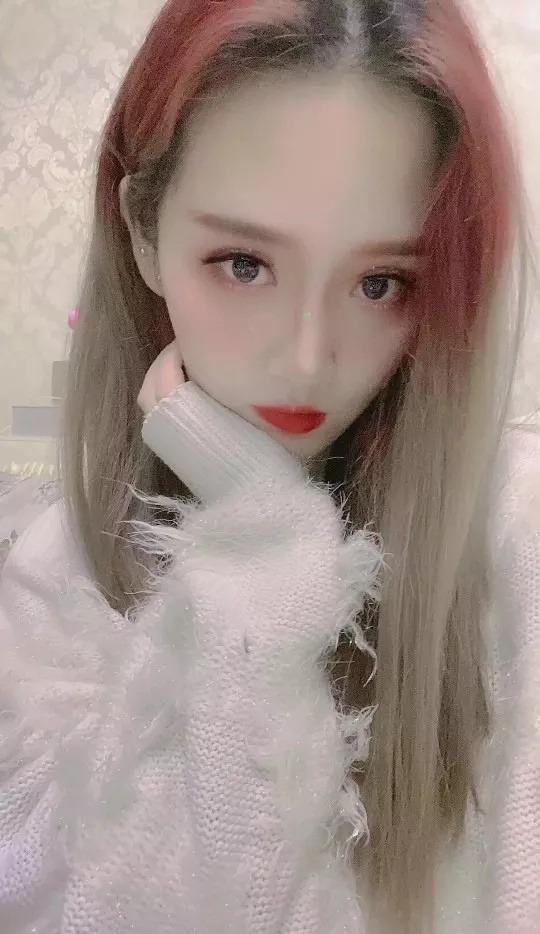 南阳大奶水多美女 第2张