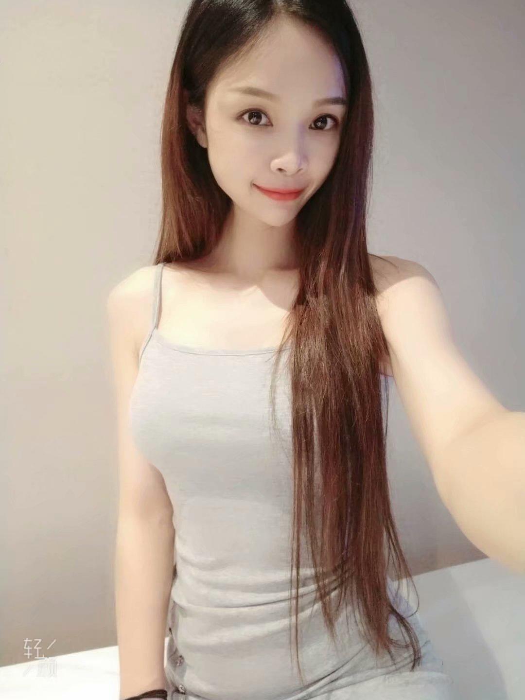 高挑清秀莫西丽 第2张