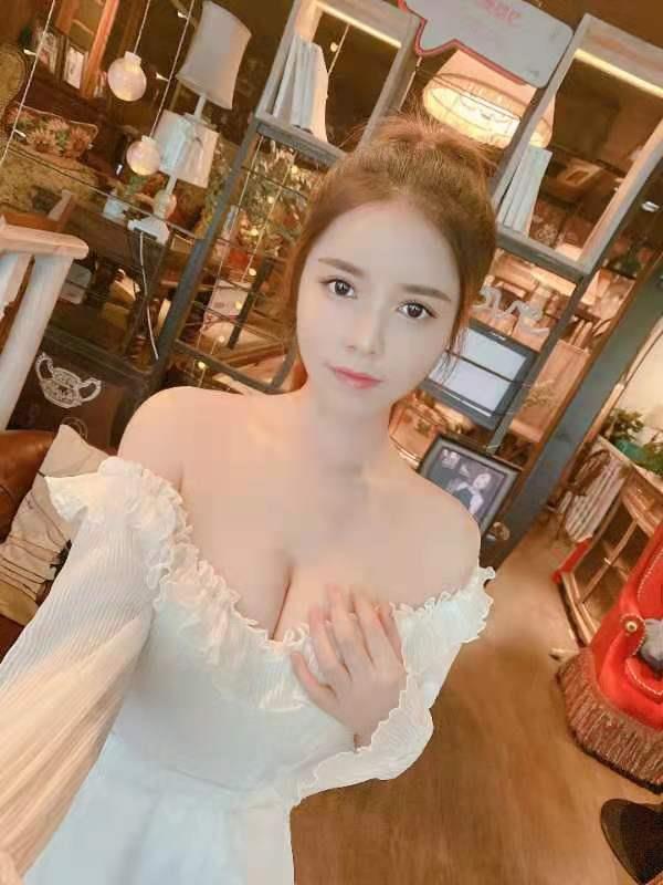 大波嫩妹,外表淑女上床很会发浪,后入爽度爆炸 第3张