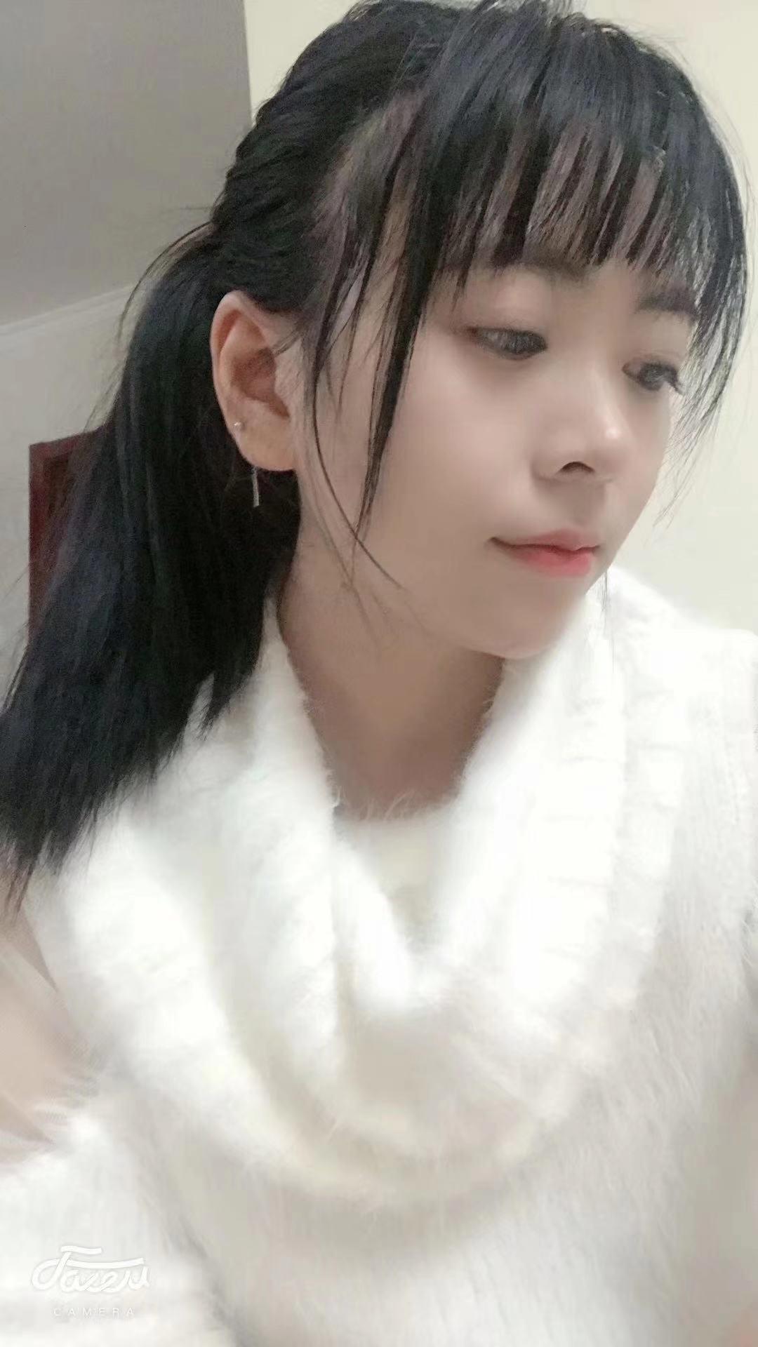 立水桥的寒冬和温暖,年轻可爱的虎牙小妹子 第1张