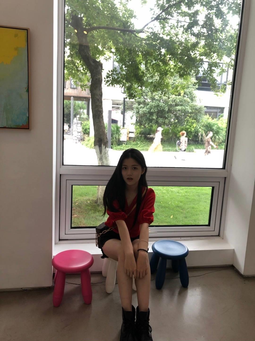 推荐一个自聊自做的妹妹 第2张