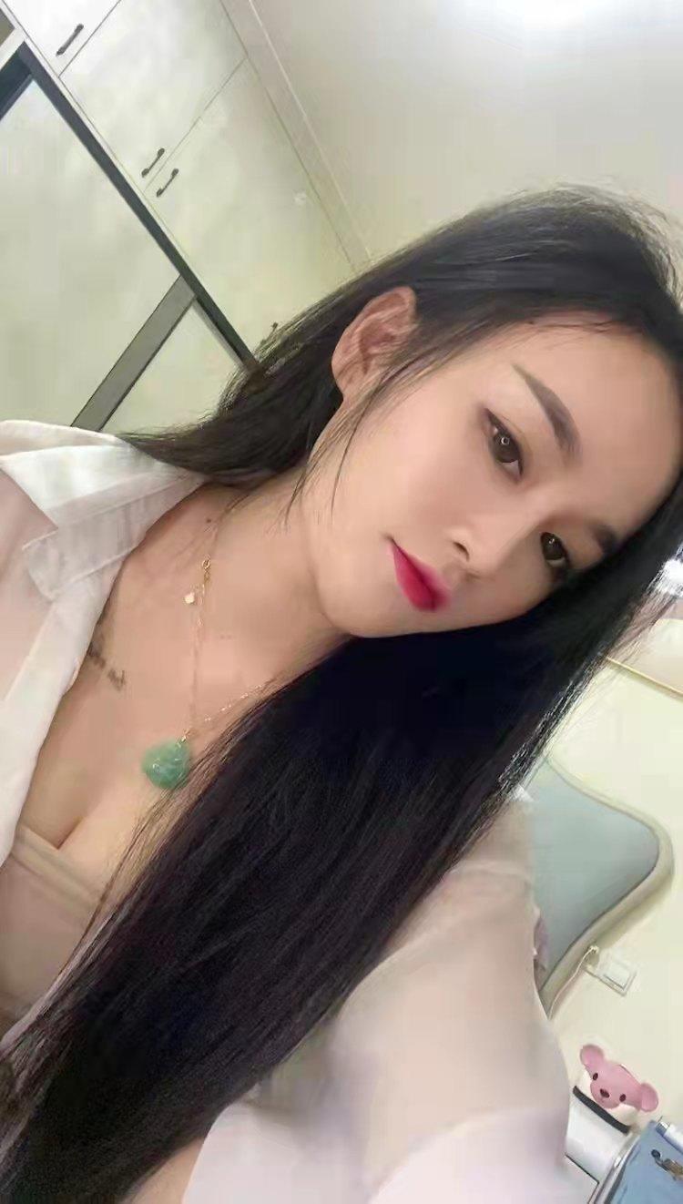 验证一个眉目之间有那么点唐嫣感觉的妹子 第1张