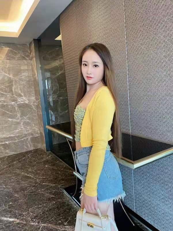 固戍翘臀贝贝，大力后入叫声不要太爽 第2张