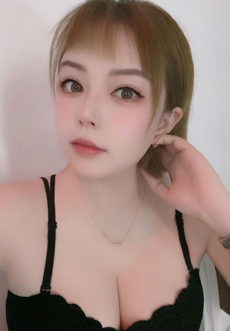 小淑女铄铄，大波36D纯天然软软的 第2张
