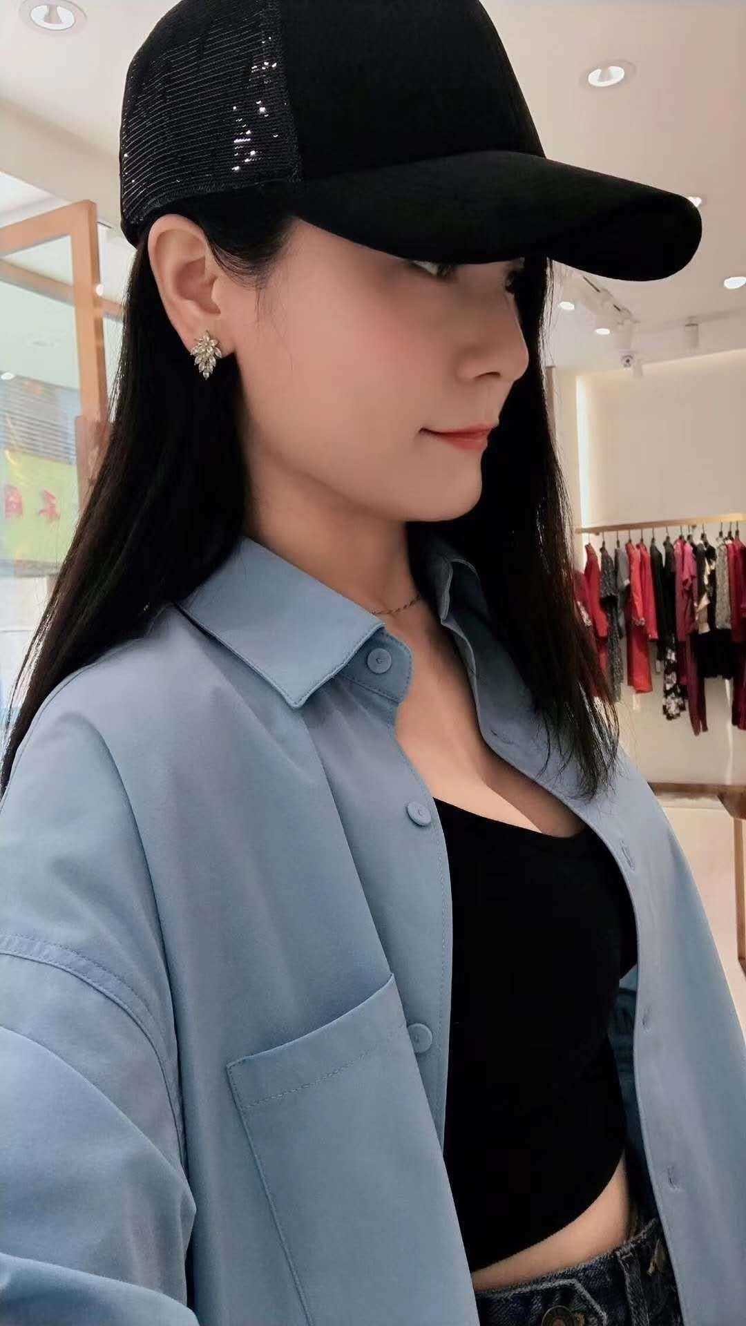d奶大胸妹子，妹儿服务有耐心 第2张