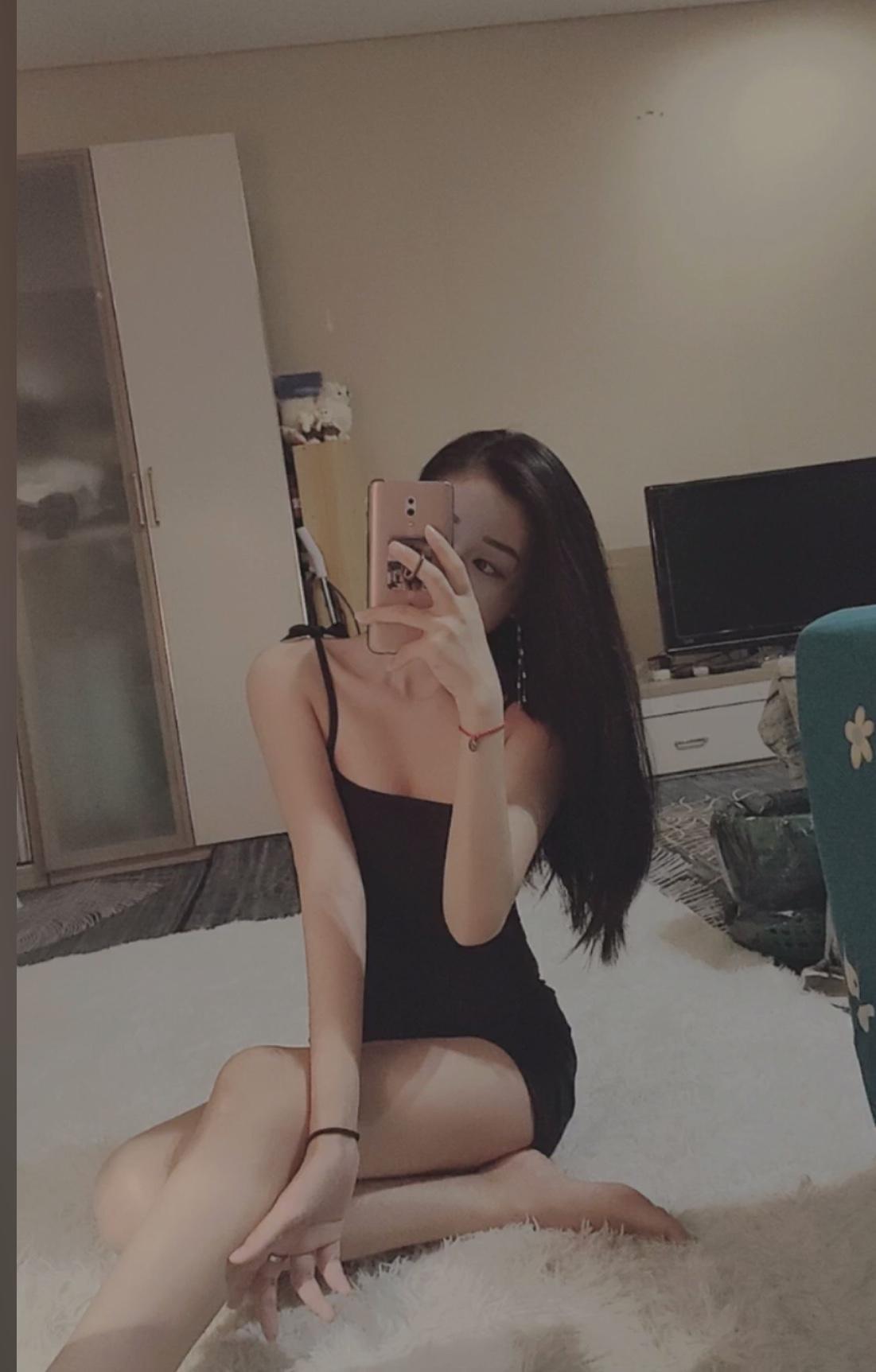 约炮长腿黑丝美女小蜜桃活好很配合 第2张
