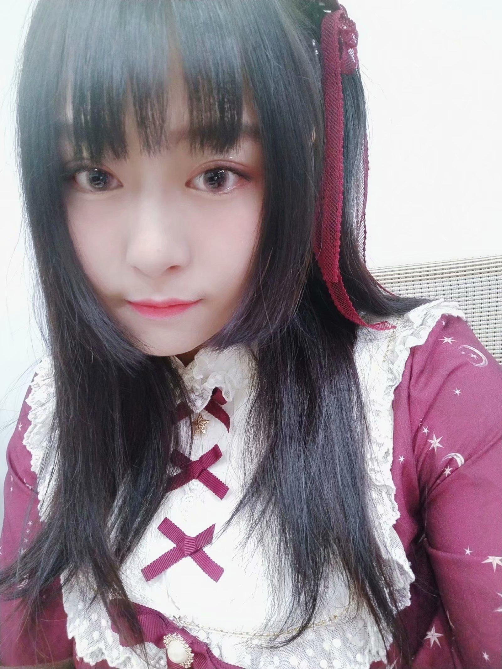 成都吃嫩气的cos 第2张