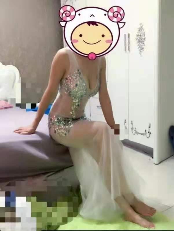 高挑妹子爽 第1张