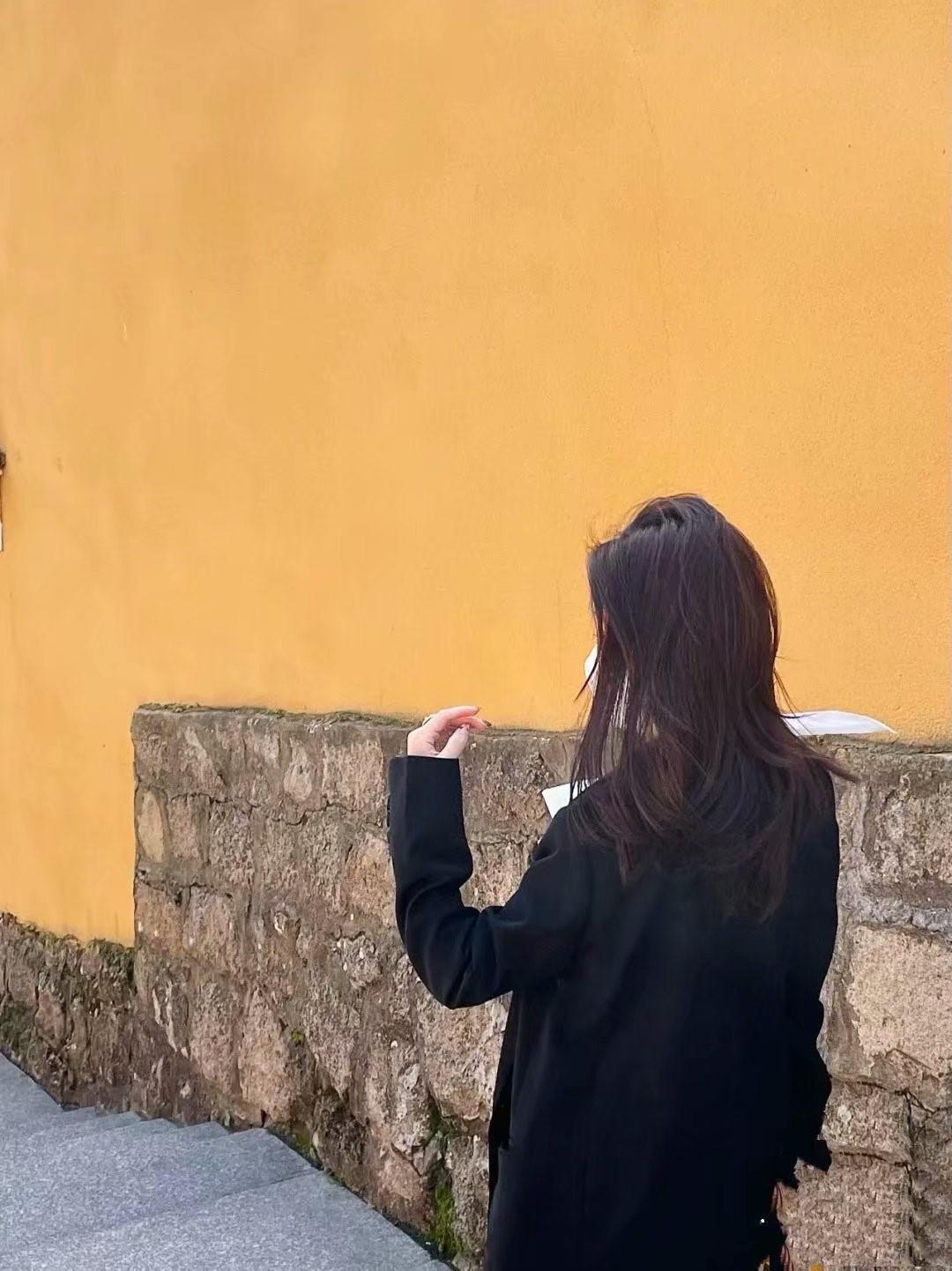 一个自己聊的妹子 第1张