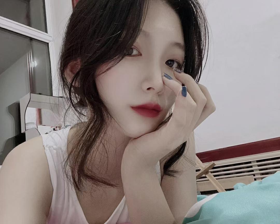 南海区靓女小悠悠，高颜值，腿玩年 第2张