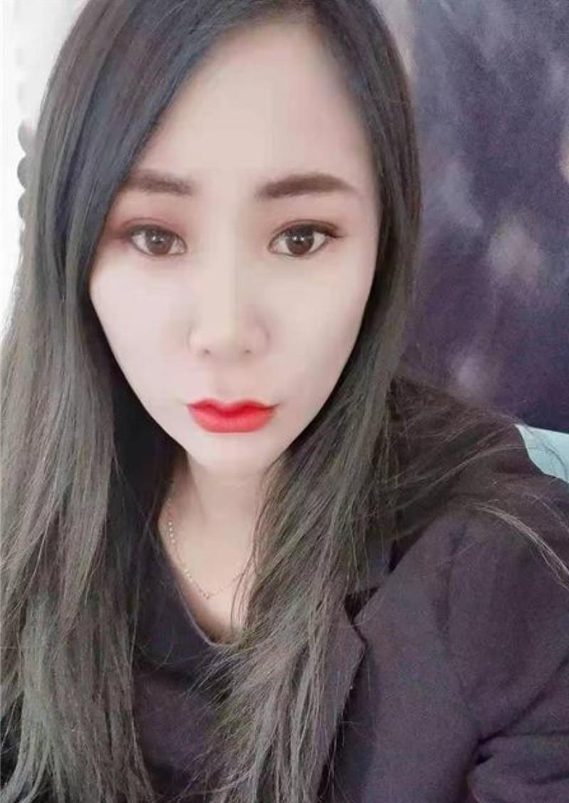 天桥区堤口路平胸熟女 第1张