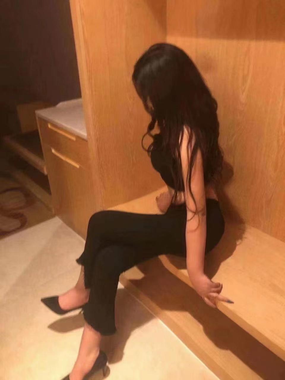 一个很好的服务妹子 第1张