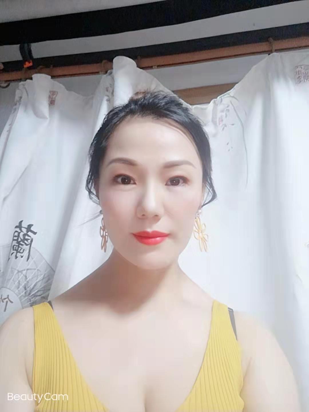 姑苏皮肤白皙光滑的少妇泻火 第3张
