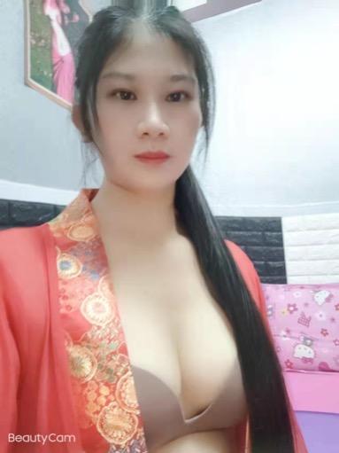风骚小雪老师,大白屁股漫游全身很销魂 第3张