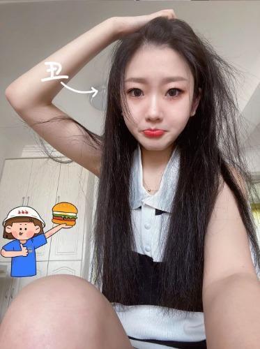 姿势都会配合你的美女 第1张