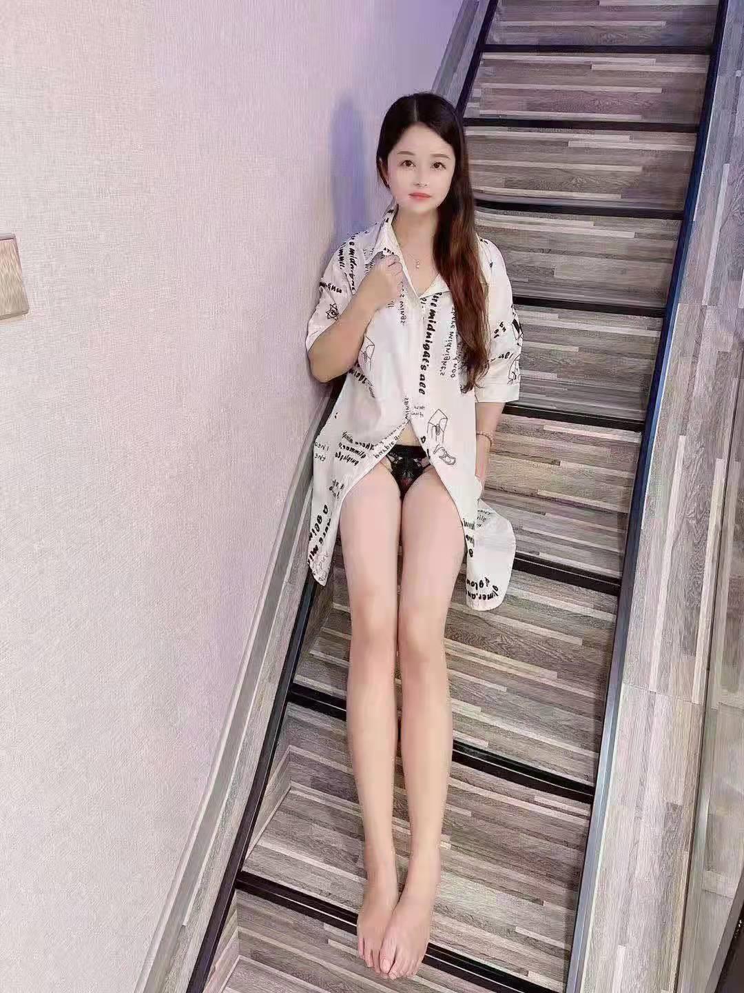 永泰地铁站服务超好的小小，颜值甜美御姐范 第1张