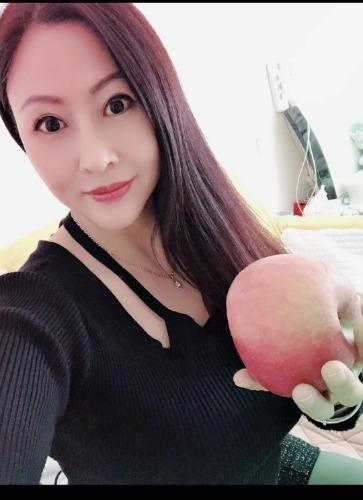 南海金色领域熟女，胸大，姿势配合 第2张
