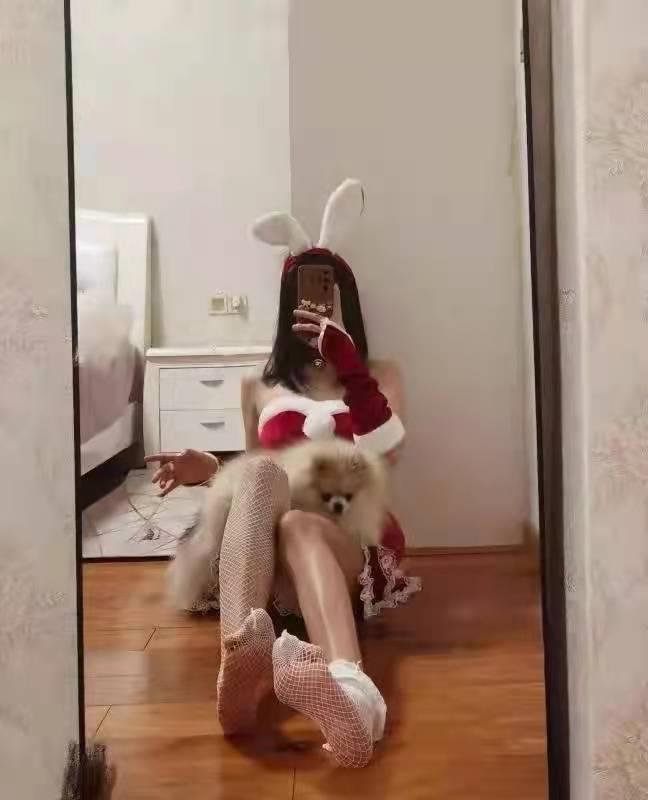 小游戏主播冰冰，纯纯的小御姐范儿 第3张