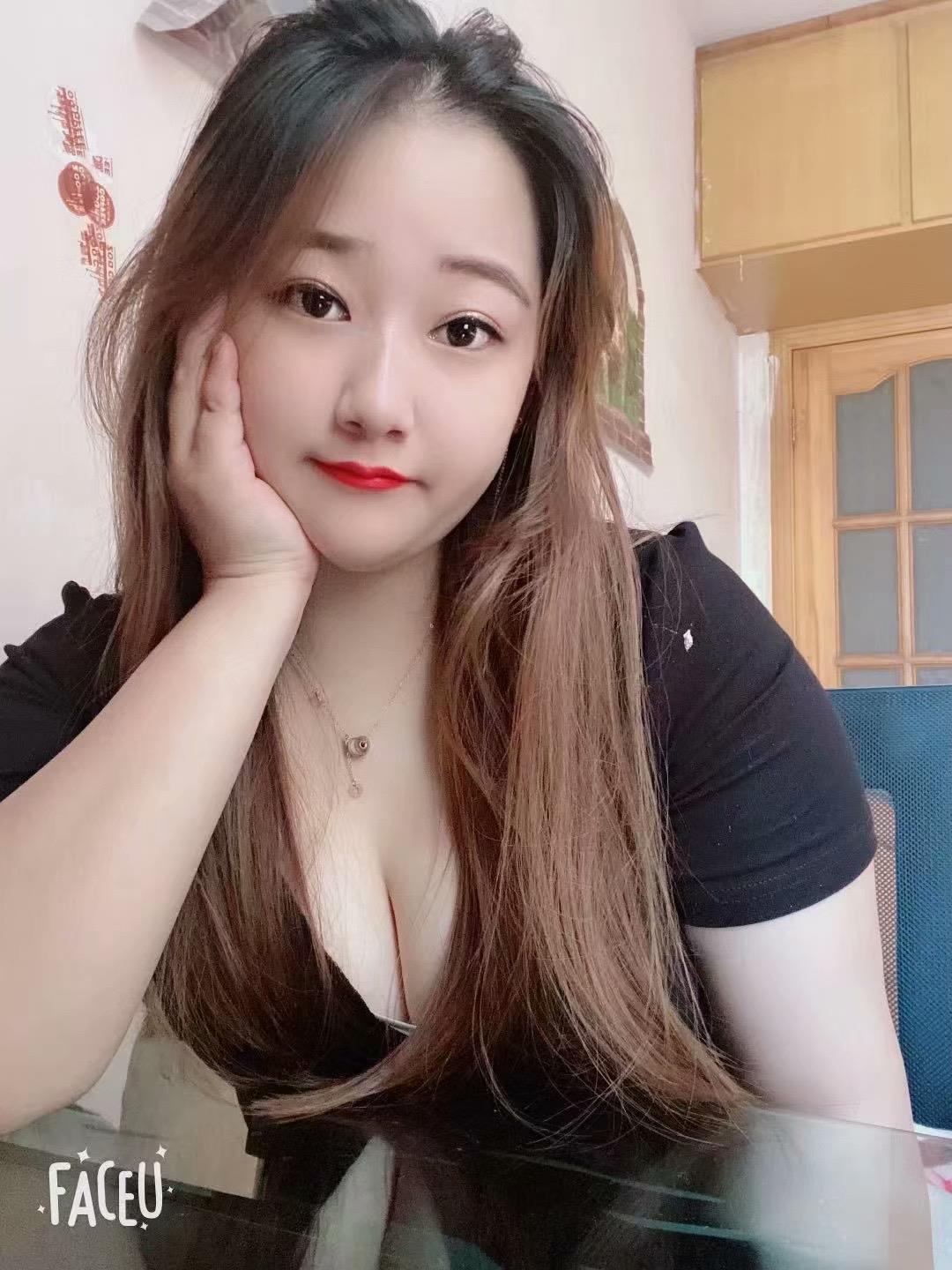 市北大胸妹 第2张